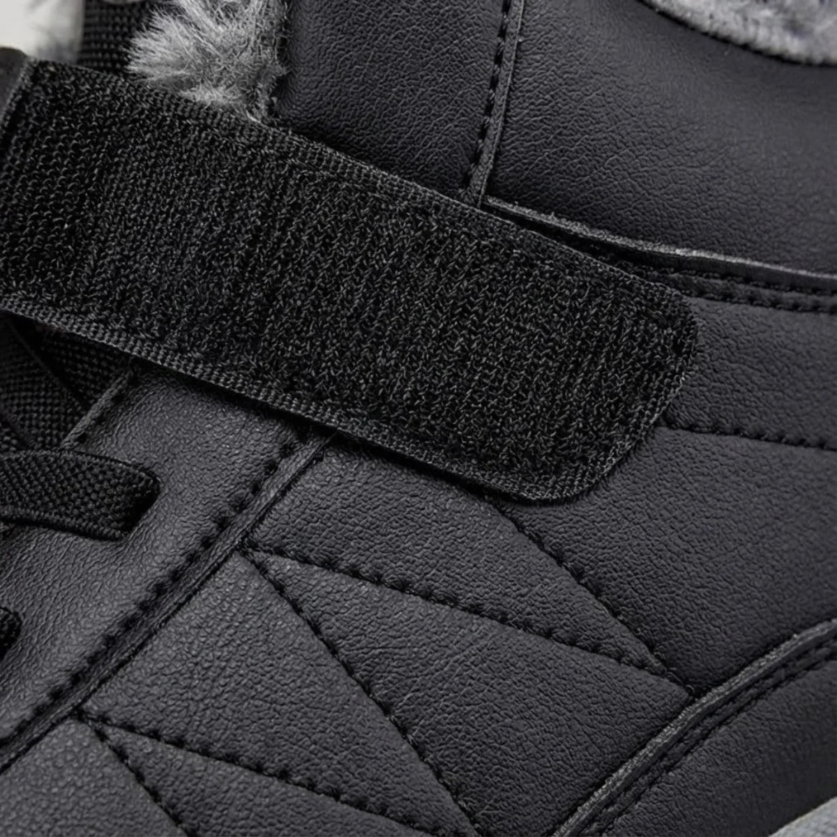 FrostFit™ – Comfortabele Thermische Schoenen