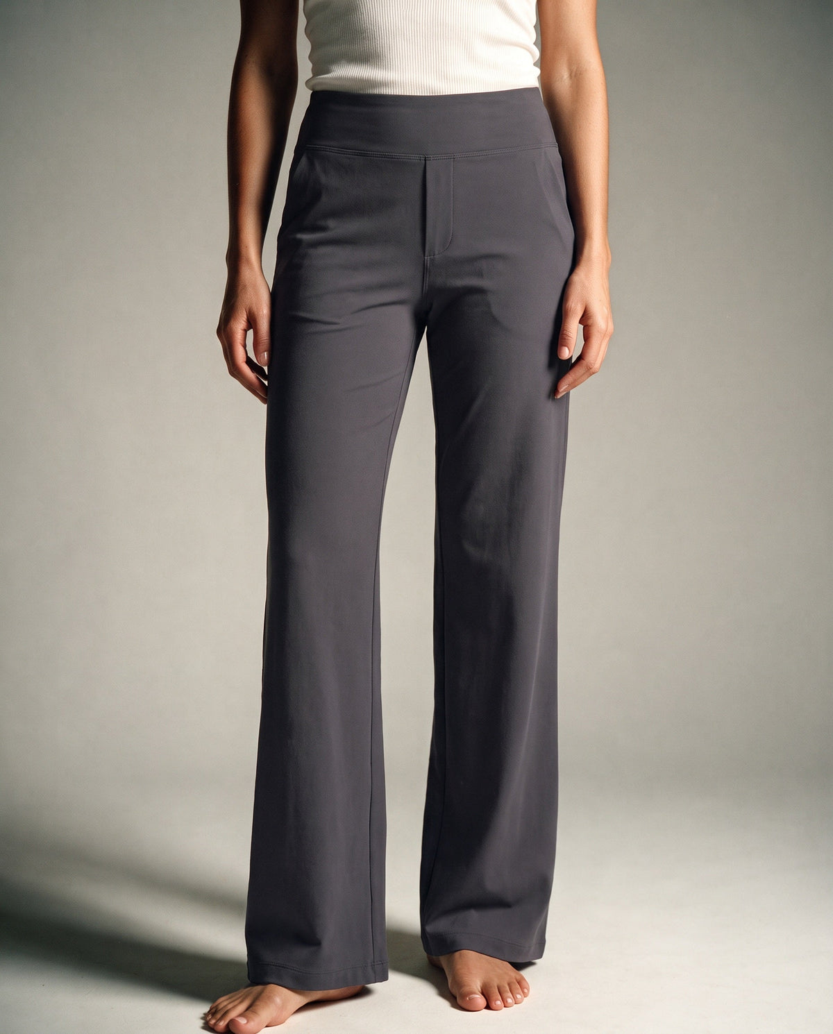 Klara — frontal charcoal-gray