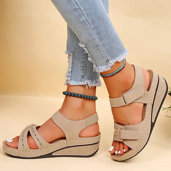 Konf™ - Alfreda Orthopedische Sandalen