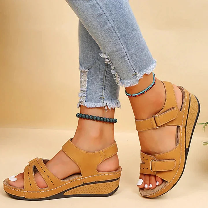 Konf™ - Alfreda Orthopedische Sandalen
